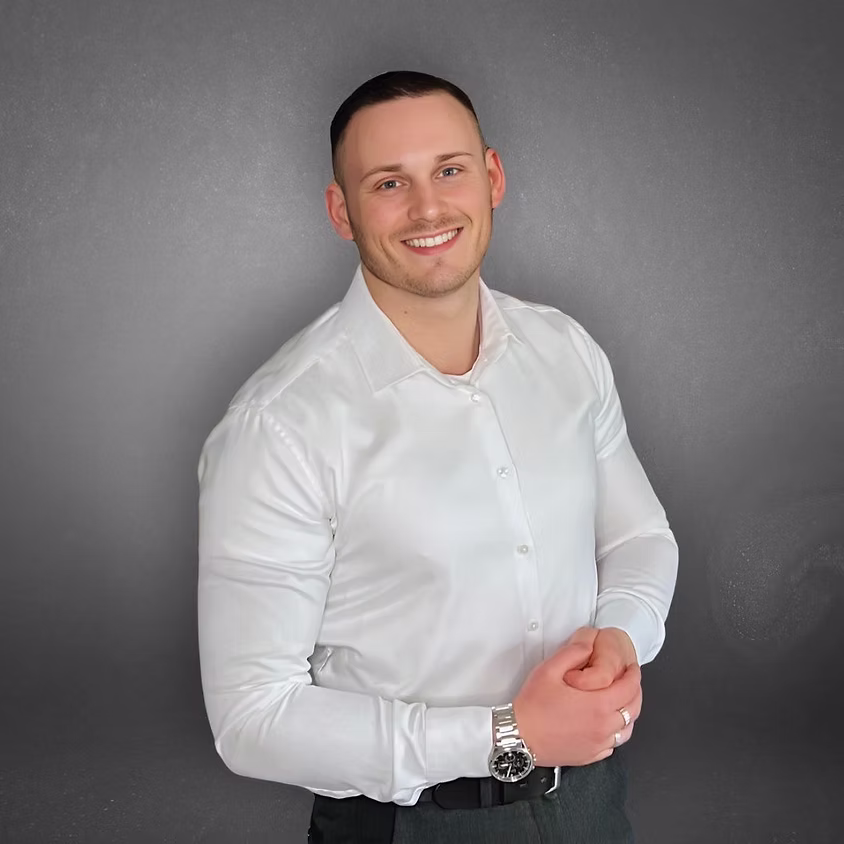 Nick Hansen, Baufinanzierungsberater